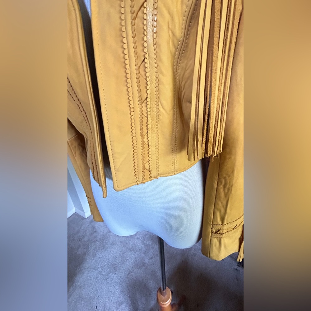 BEAUTIFUL DEER SKIN FRINGE JACKET - Picture 2 of 14